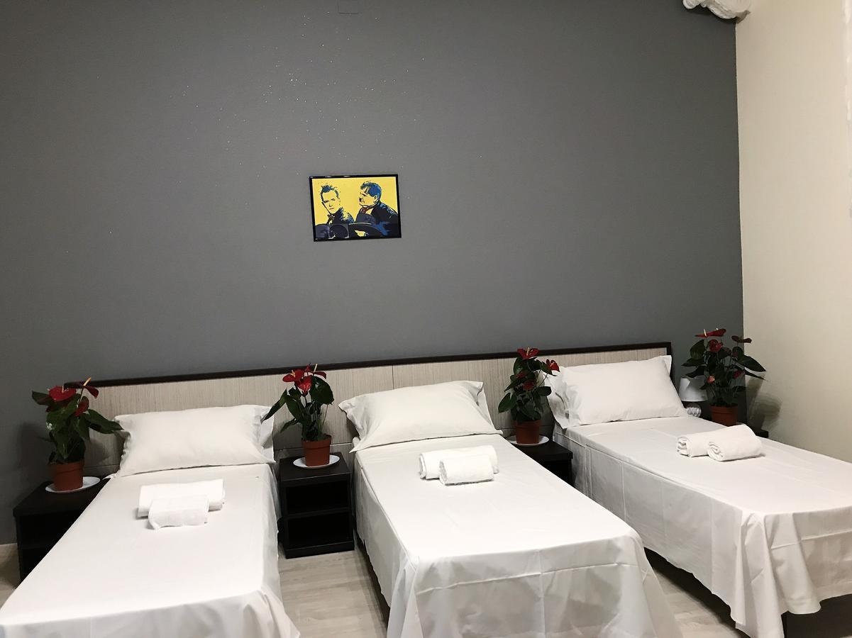 Hotel Paris ミラノ エクステリア 写真