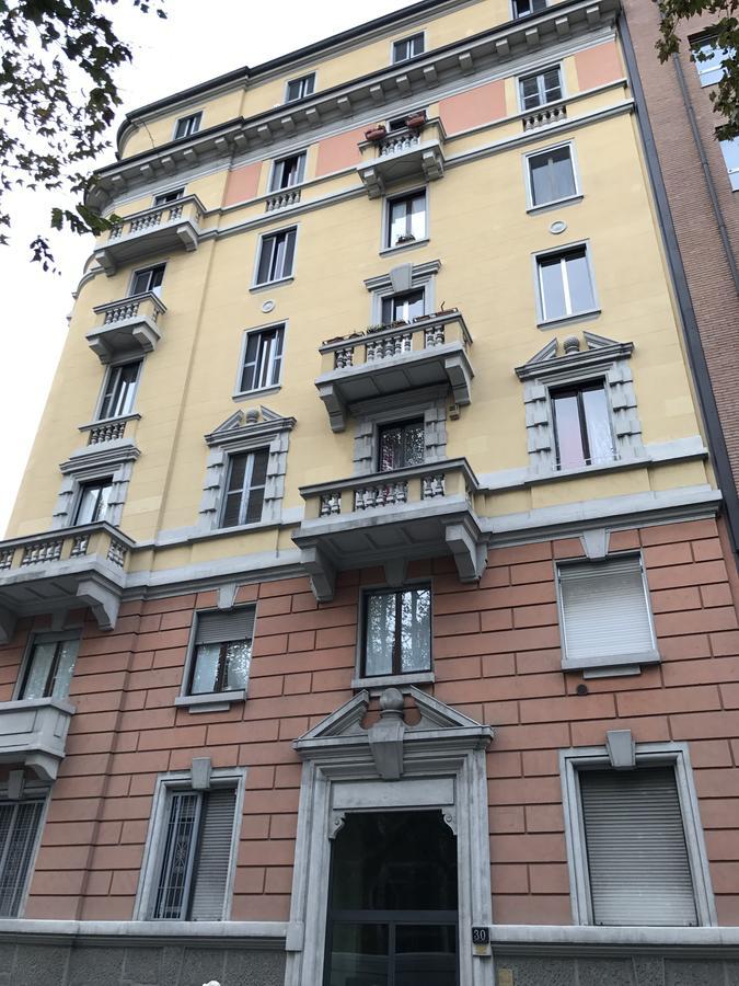 Hotel Paris ミラノ エクステリア 写真